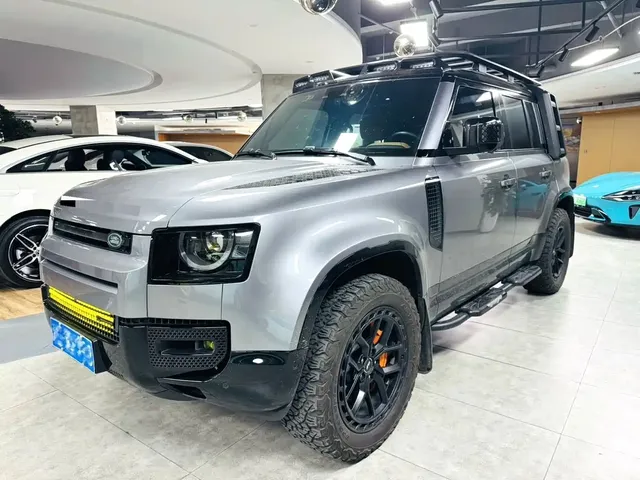 Land Rover Defender 2023 Model 110 3.0T P400 X