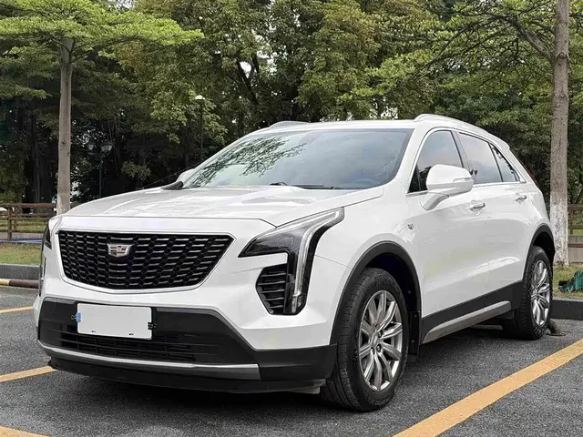 Cadillac XT4 2021 28T FWD Premium Edition
