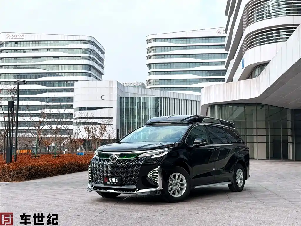 Toyota Granvia 2026 Model 2.5L Hybrid Comfort Edition