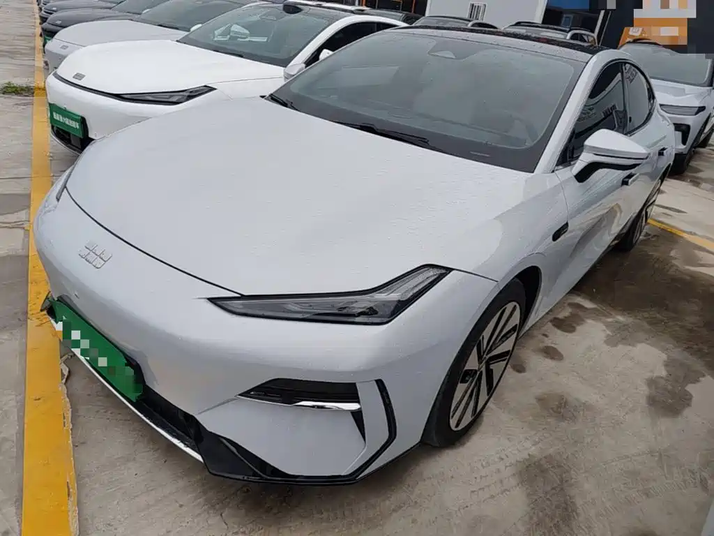 Geely Galaxy E8 2024 665km RWD Starship Voyager Edition