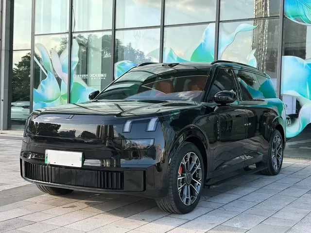 Lynk & Co 900 2025 1.5T Ultra