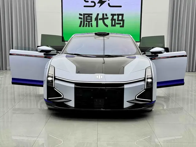 HiPhi Z 2023 Model Urban Edition (4-Seater)