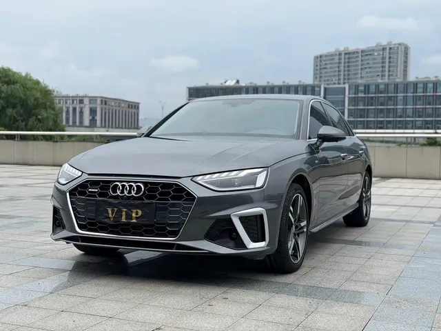 Audi A4L 2022 40 TFSI Luxury Dynamic