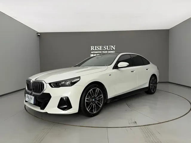 BMW 5 Series (Import) 2024 Model 525i M Sport Package