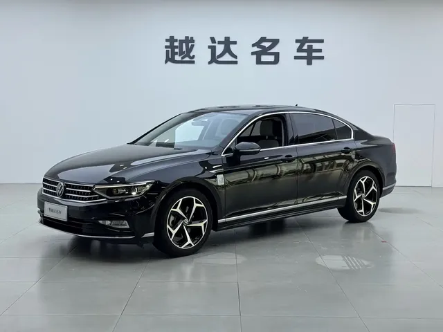Volkswagen Magotan 2023 Model 2 Million Commemorative Edition 330TSI DSG Luxury