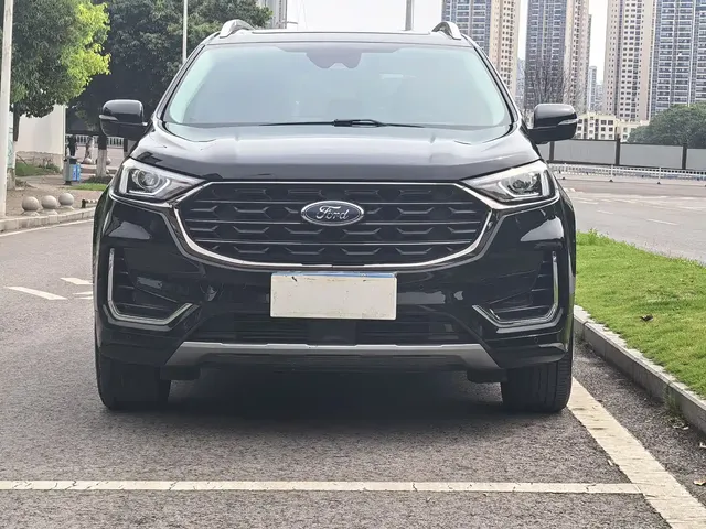 Ford Edge 2021 PLUS EcoBoost 245 FWD Luxury Sharp 7-seater