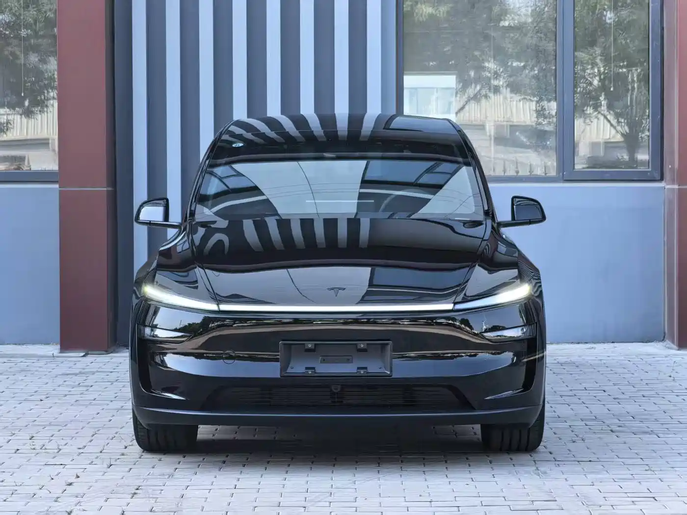 Tesla Model Y L 2025 Facelift Long Range AWD