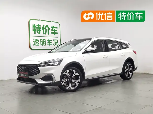Ford Focus 2021 Shooting Brake EcoBoost 180 Auto Hunter