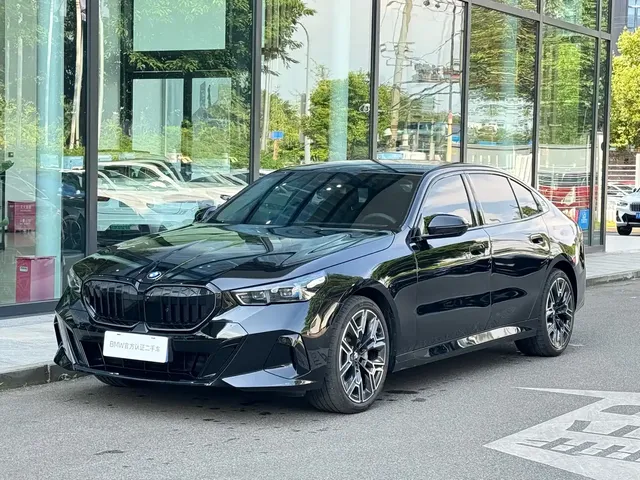 BMW 5 Series 2026 Model Year Facelift 530Li Exclusive M Sport Package