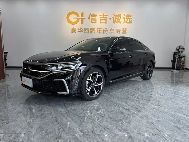 Volkswagen Passat 2024 380TSI Starlight Dragon Glory Edition