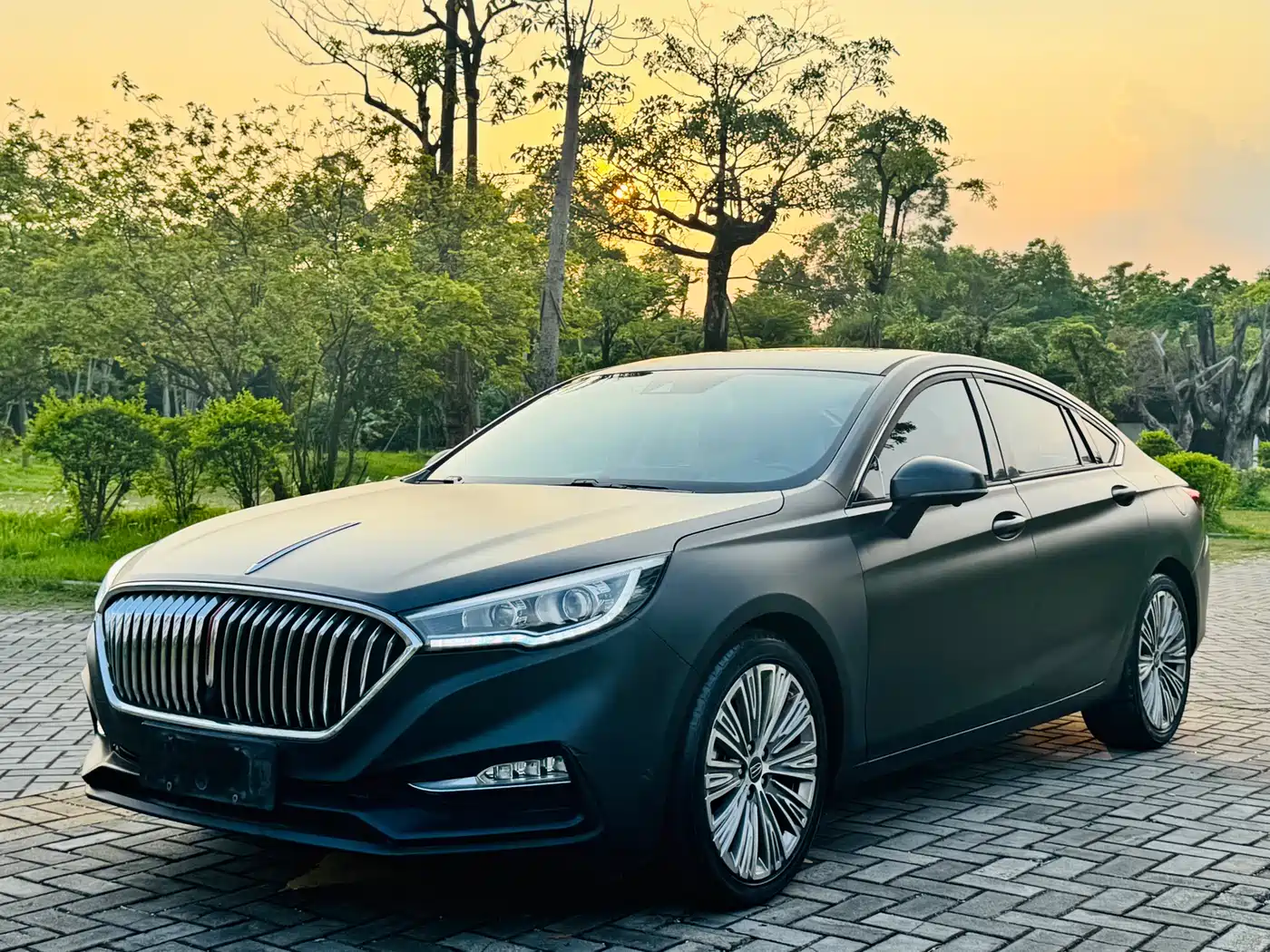 Hongqi H5 2022 Classic Facelift 1.8T Automatic Smart Connect Flag Rhythm Edition