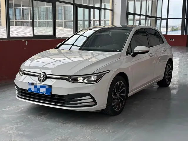 Volkswagen Golf 2021 200TSI DSG Pro