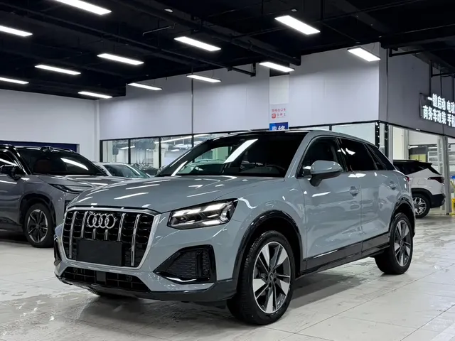 Audi Q2L 2022 35 TFSI Fashion Elegance