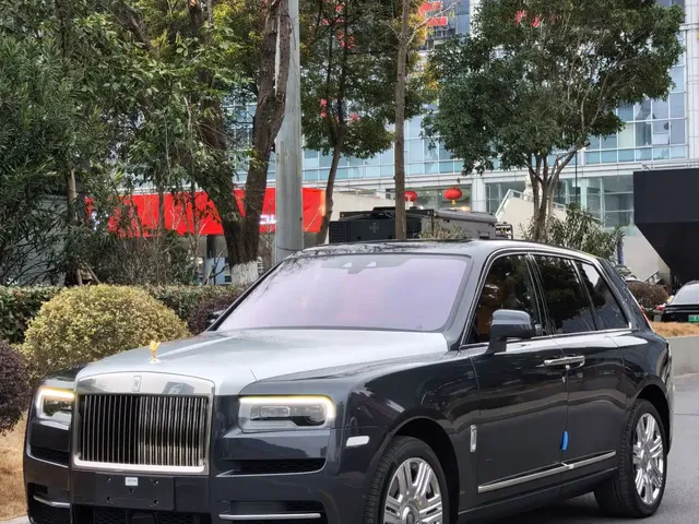 Rolls-Royce Cullinan 2018 4-Seater Version