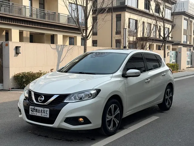 Nissan Tiida 2020 1.6L CVT Smart Edition