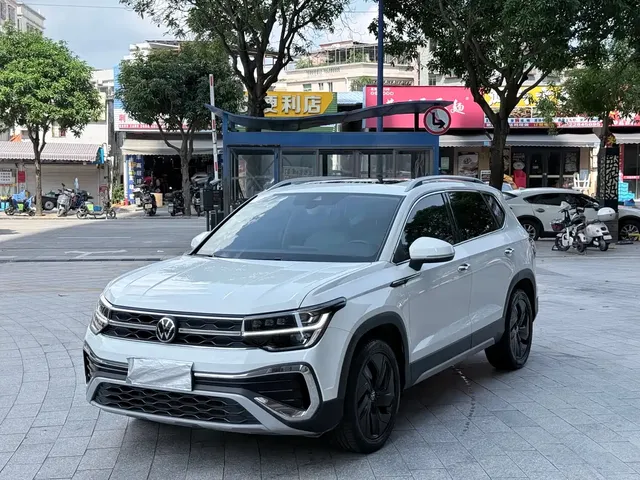 Volkswagen Tharu 2023 300TSI 2WD Full Moon Edition