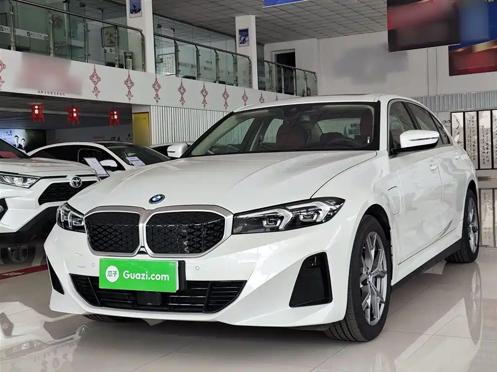 BMW i3 2025 eDrive 35 L