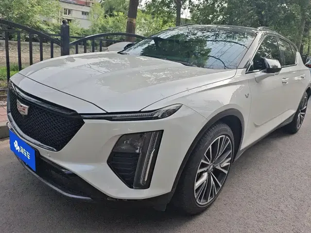 Cadillac GT4 2023 25T Premium Edition