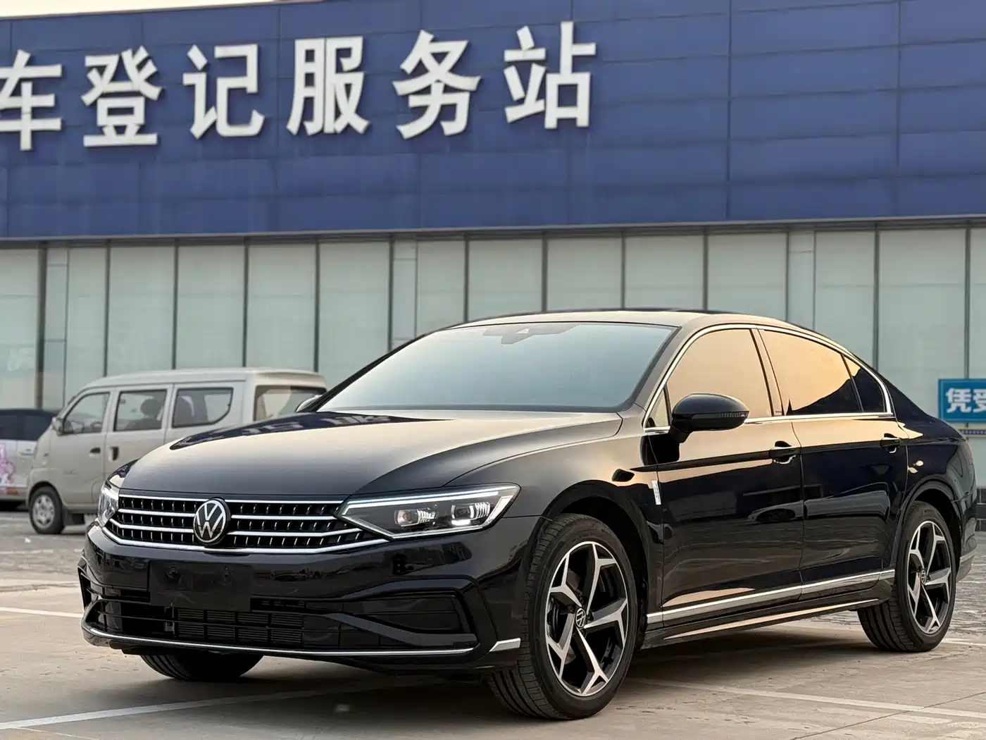 Volkswagen Magotan 2025 Facelift Public Edition 330TSI DSG Luxury