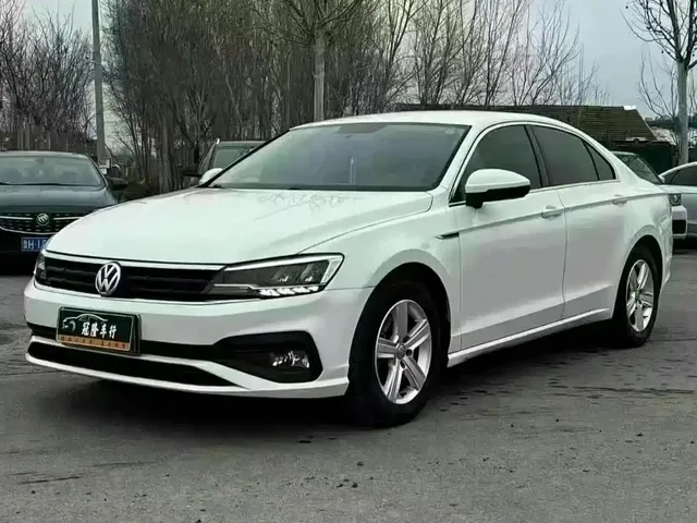 Volkswagen Lamando 2021 230TSI DSG Fashion Edition