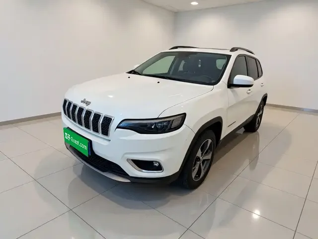 Jeep Cherokee 2019 2.0T 4WD Adventure Edition China V