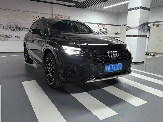 Audi Q5L 2024 Model 45 TFSI Luxury Dynamic