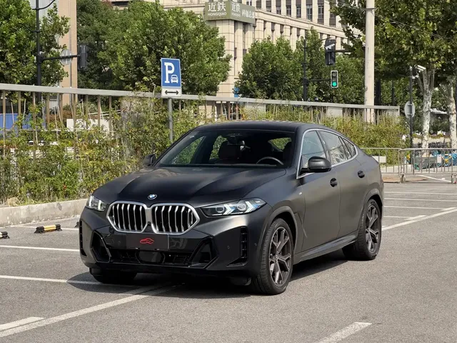 BMW X6 2023 xDrive40i Premium M Sport Package