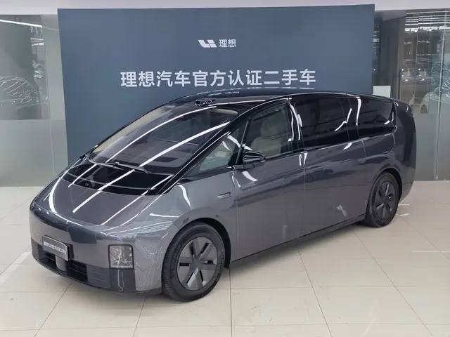 Li Auto MEGA 2025 Ultra Smart Renewal Edition