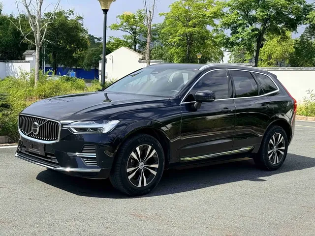 Volvo XC60 2023 B5 AWD Smart Luxury Edition