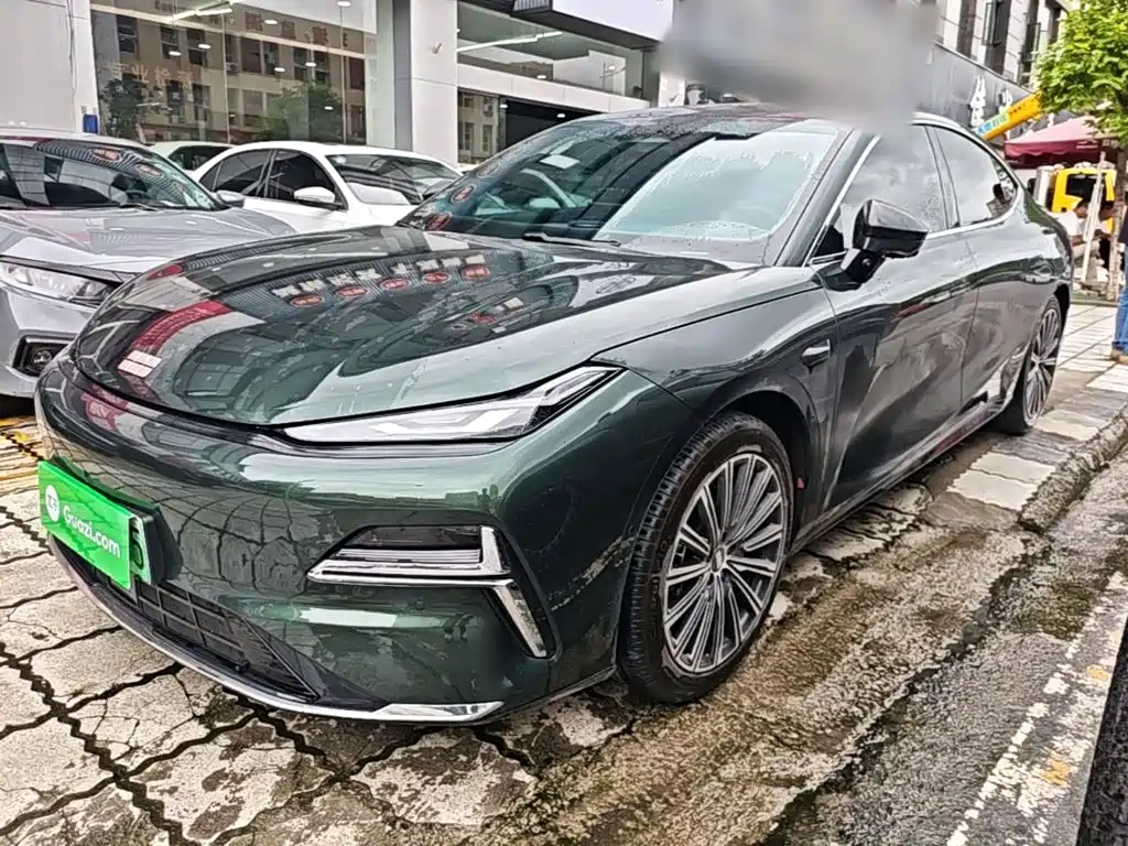 Geely Galaxy Xingyao 8 2025 Model 130km EM-i Flagship Edition