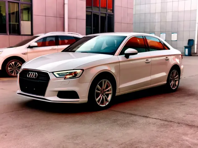 Audi A3 2018 30th Anniversary Limousine 35 TFSI Progressive