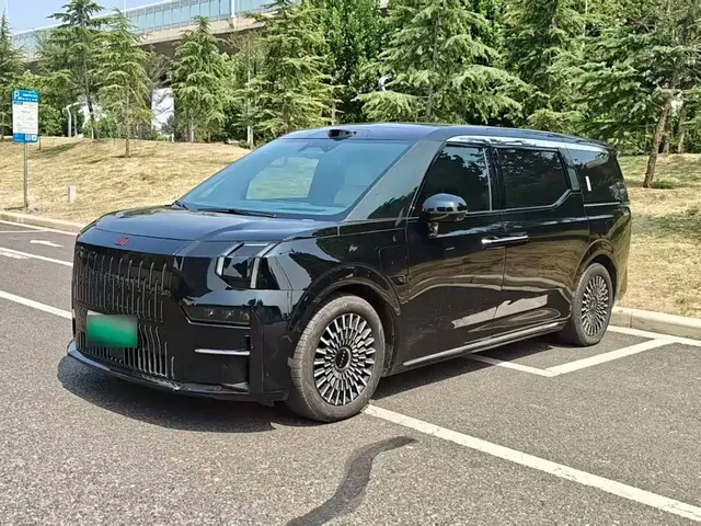 ZEEKR 009 2024 6-Seat Executive AWD Version 140kWh