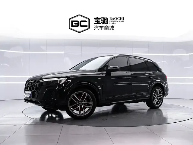 Audi Q7 2025 45 TFSI quattro S line Black Warrior