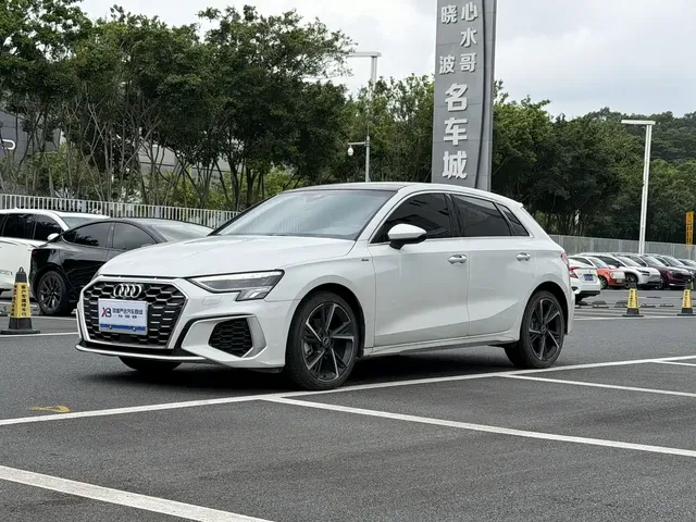 Audi A3 2024 Model Sportback 35 TFSI Fashion Sport