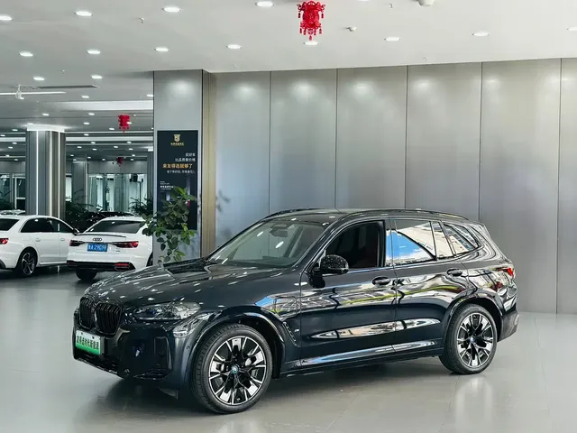 BMW iX3 2024 Innovation Leader
