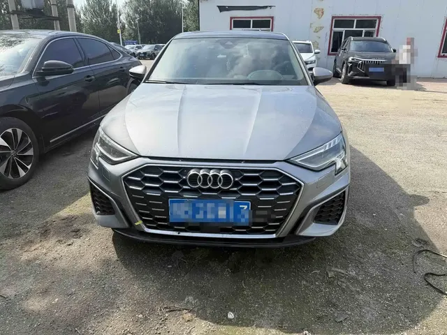 Audi A3 2022 Sportback 35 TFSI Luxury Sport
