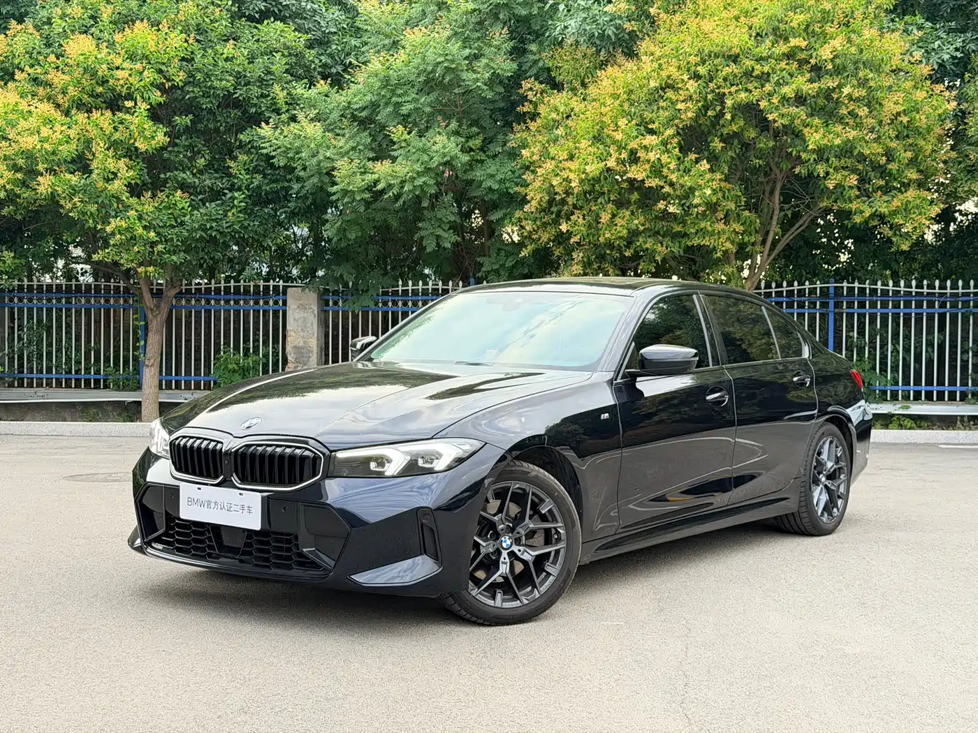 BMW 3 Series 2025 330Li M Sport Night Edition
