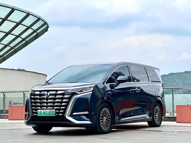 Denza D9 2022 DM-i 970 AWD Flagship