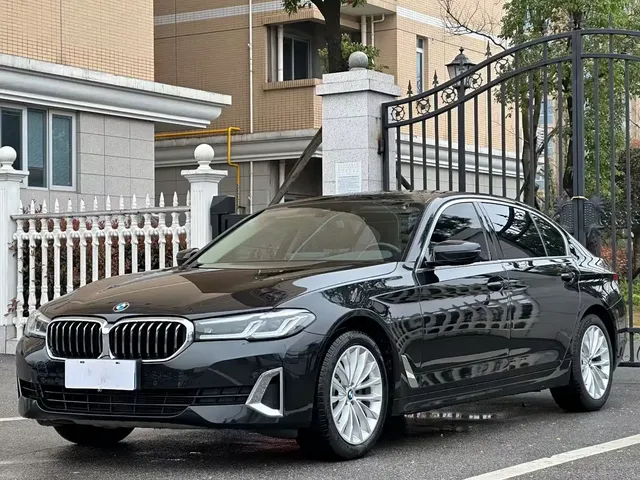 BMW 5 Series 2021 Facelift 525Li Luxury Package