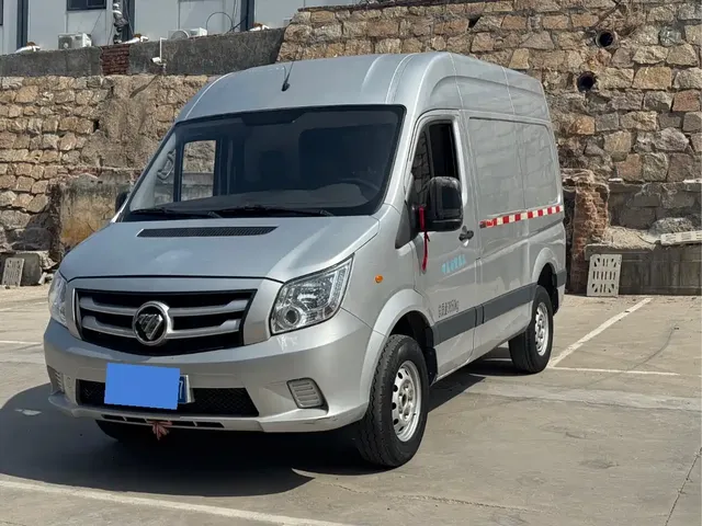 Foton Tuyano 2020 Model 2.8T Short Wheelbase Medium Roof Van 3-Seater China V IF2.8NS6B177L