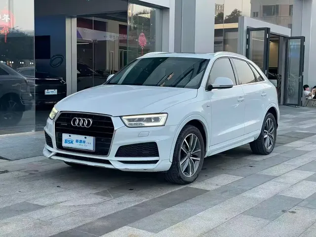 Audi Q3 2018 30th Anniversary Edition 35 TFSI quattro AWD Sport
