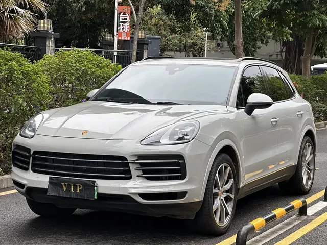 Porsche Cayenne New Energy 2022 Cayenne E-Hybrid 2.0T Platinum Edition