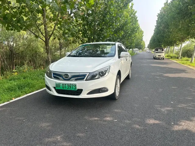 BYD e5 2018 450 Connected Enjoyment