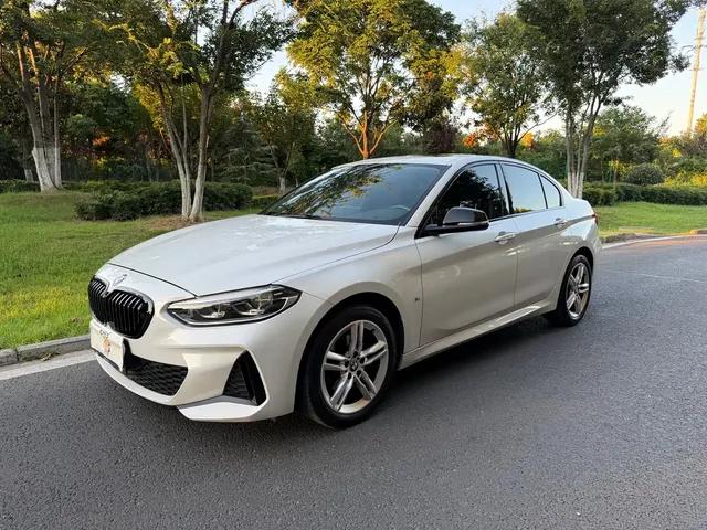 BMW 1 Series 2022 120i M Sport Shadow Edition