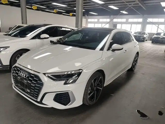 Audi A3 2023 Facelift Sportback 35 TFSI Fashion Sport