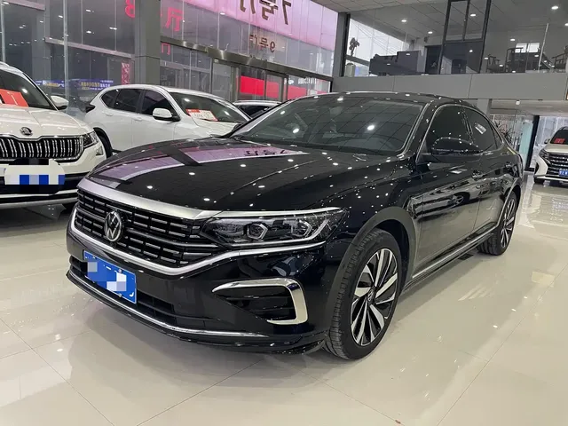 Volkswagen Passat 2025 Outstanding 380TSI Dragon Glory Edition