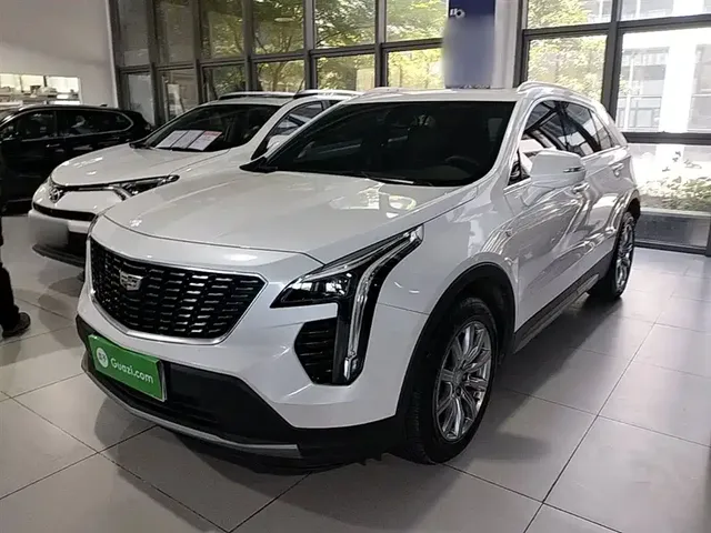 Cadillac XT4 2021 28T FWD Luxury Edition