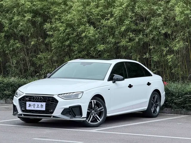 Audi A4L 2022 40 TFSI Luxury Dynamic