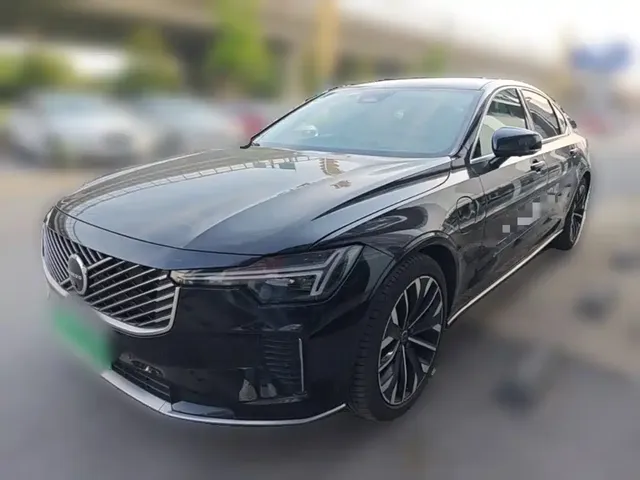 Volvo S90 Plug-in Hybrid 2026 Plug-in Hybrid AWD Long Range Elegance Luxury
