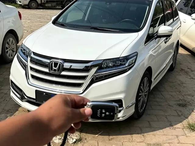 Honda Elysion 2019 2.0L Hybrid Luxury Edition